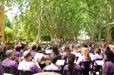 Cloenda Fem Banda