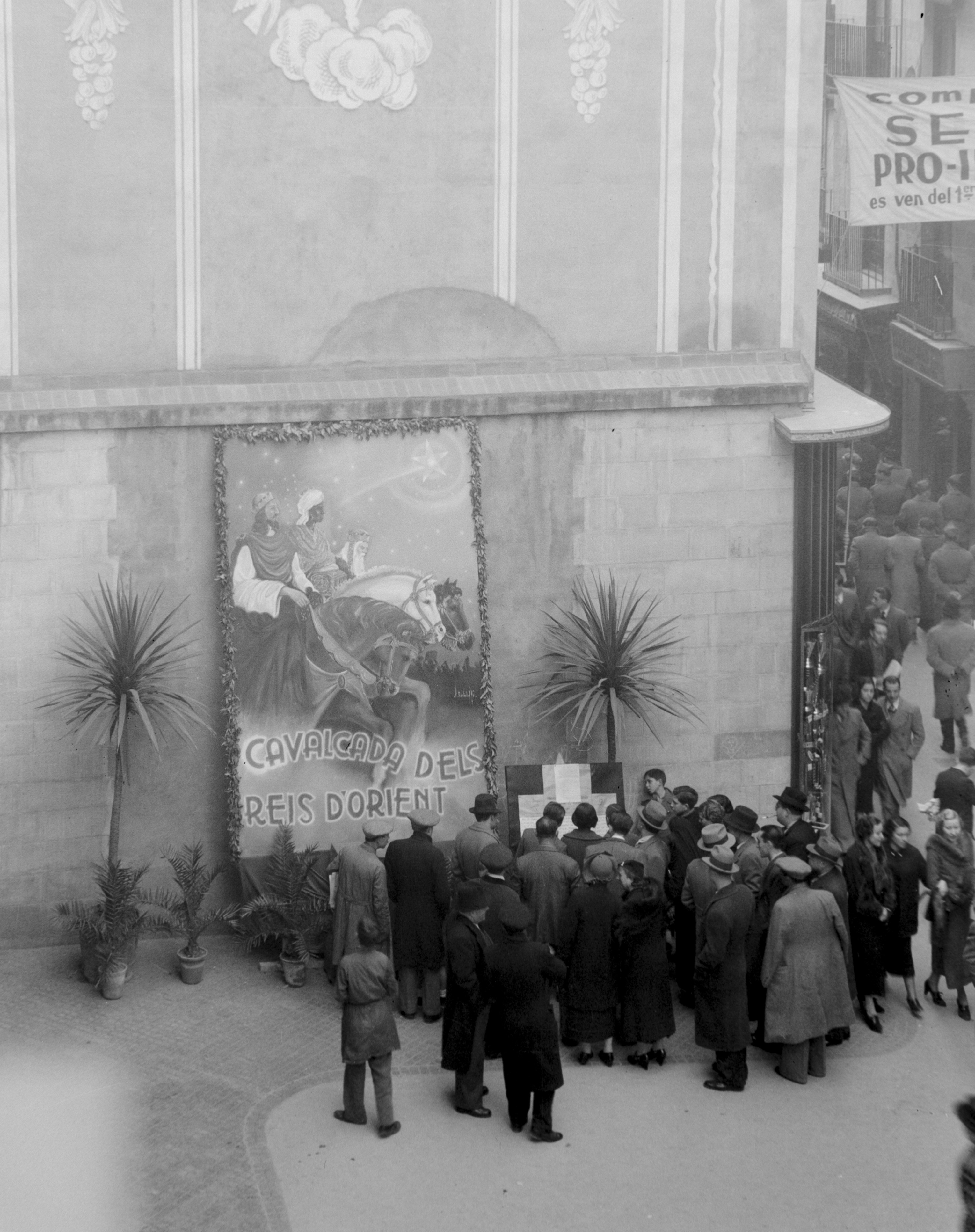 2025-FOTO_VESTITS REIS_REENQUADRADA_GV-FA-1378_Cavalcada_Cartell_bartoletti.JPG