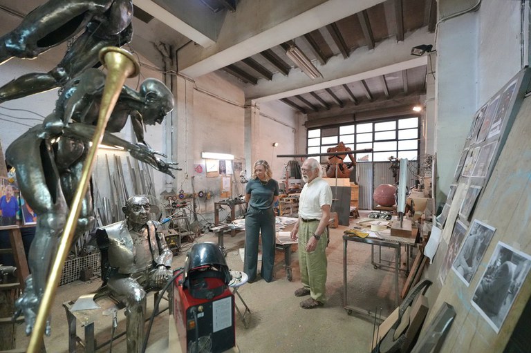 VISITA TALLER MIGUEL ANGEL GONZALEZ.jfif